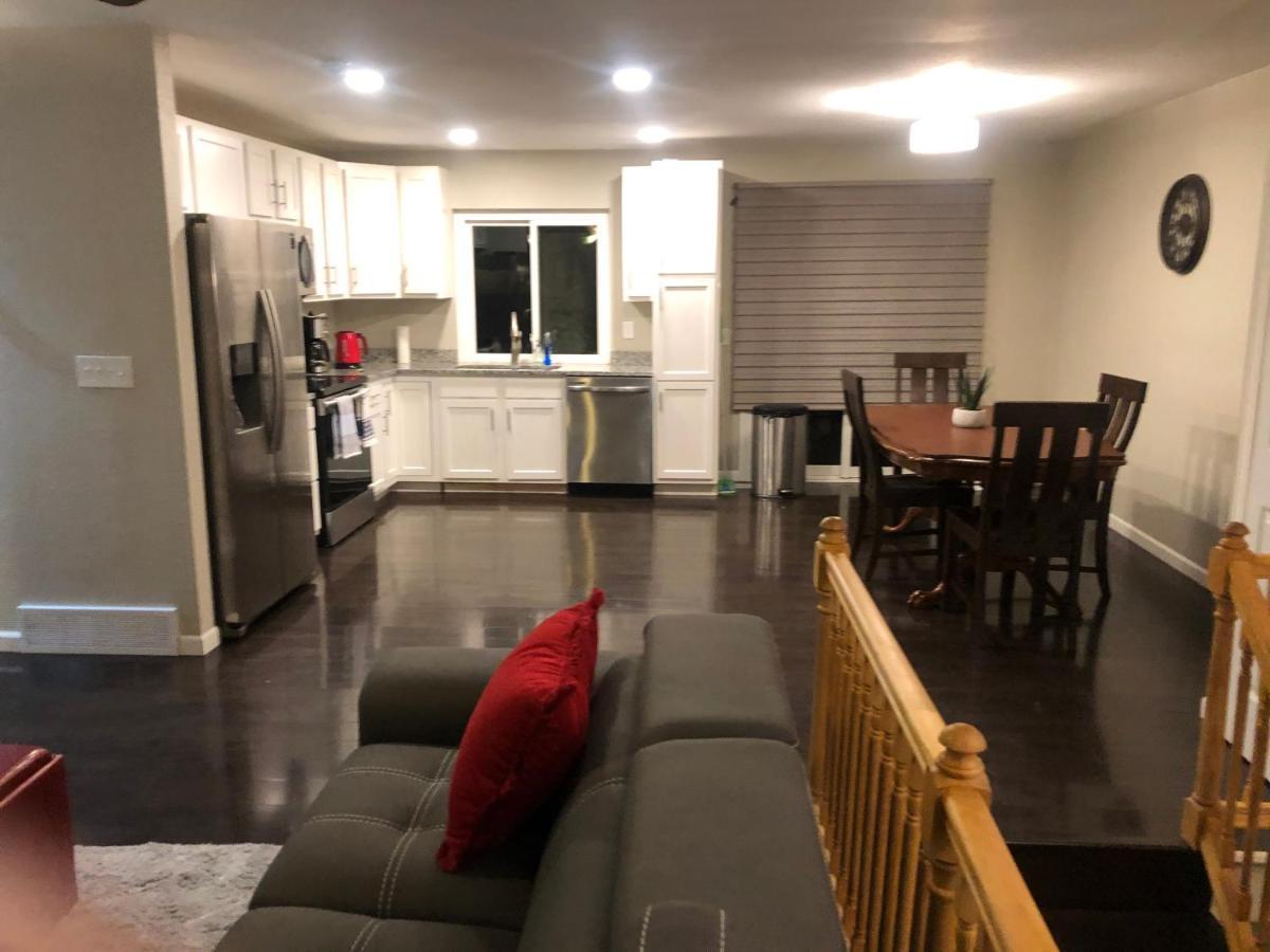 Milehi Vacation Home Pet Friendly Aurora Exterior photo