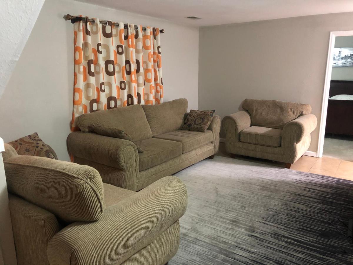 Milehi Vacation Home Pet Friendly Aurora Exterior photo